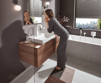 Смеситель для раковины Hansgrohe Vivenis 210 75032700 без сливного гарнитура. Фото