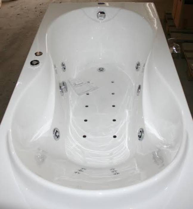 Ванна АКВАТЕК Мартиника 180х90 с гидромассажем. Фото