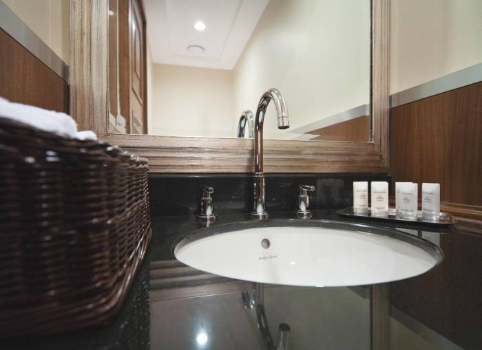 Смеситель для раковины GROHE Atrio Jota 20009000. Фото